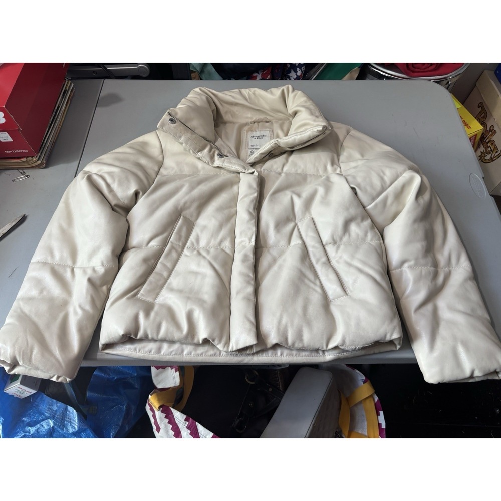 Abercrombie & Fitch The A&F Mini Puffer Quilted Vegan Leather Jacket Coat M‎